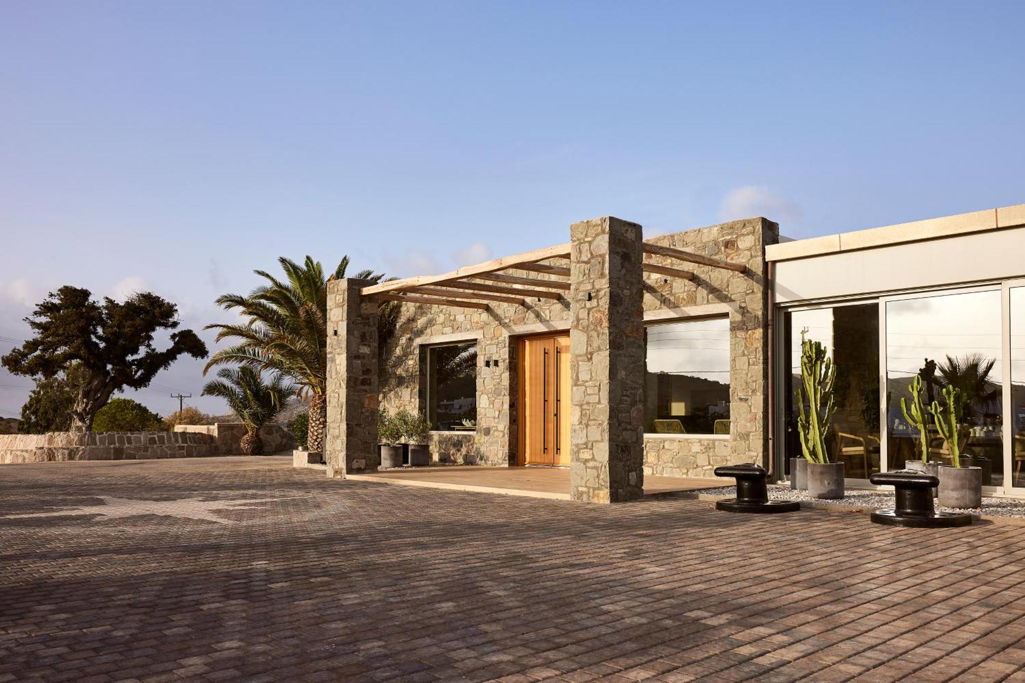 אדאמאס Hotel Milos Sea Resort מראה חיצוני תמונה