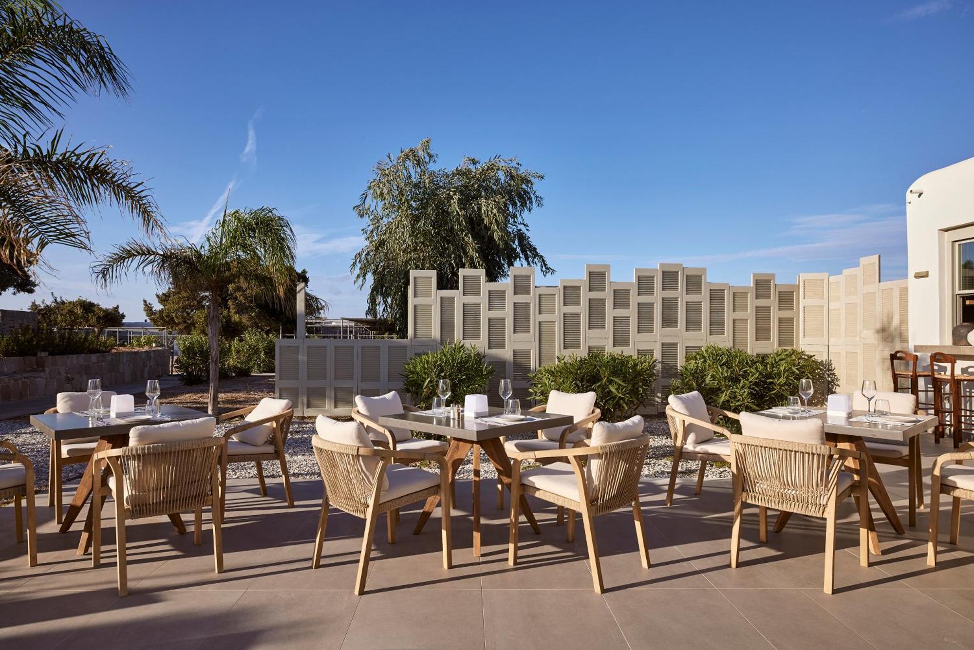 אדאמאס Hotel Milos Sea Resort מראה חיצוני תמונה